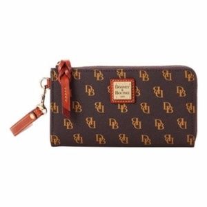 Dooney&Burke Brown Signature Tmoro Folded Wrislet